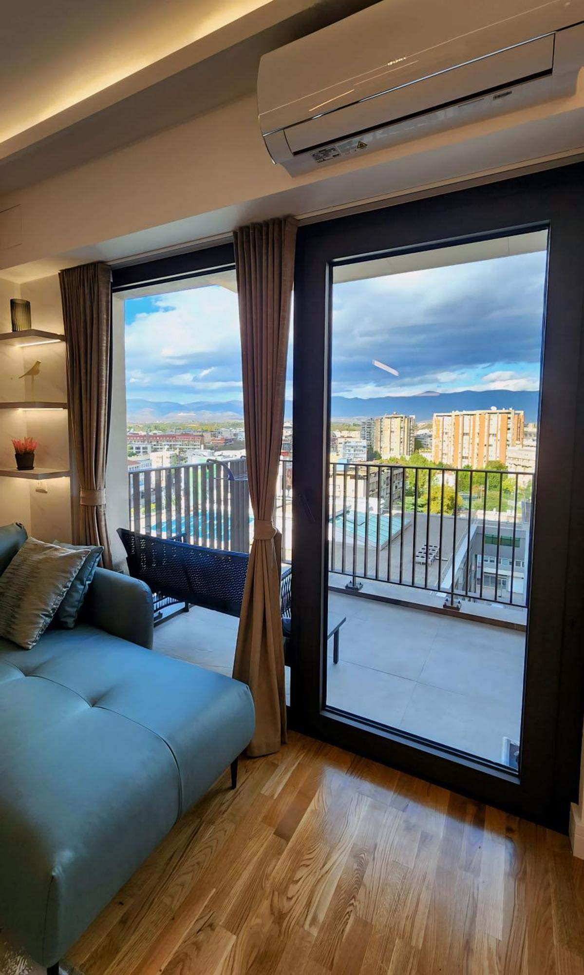 Diamond Residences 10Th Fl. Lux Apt. W/ City View スコピエ エクステリア 写真